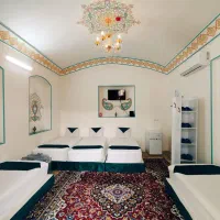 اقامتگاه بومگردی سوییت هتل سنتی عمارت چهارباغ|اجارهٔ کوتاه‌مدت آپارتمان و سوئیت|کاشان, حاج جمال|دیوار