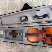 ویولن اشتراوس ۲۰۰ Strauss