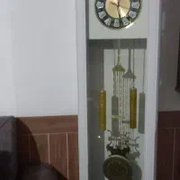 ساعت ایستاده تمیز و مرتب سالم