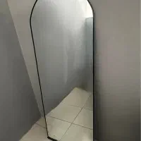 آینه دور فلز