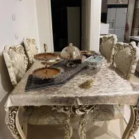 میز نهار خوری کاملا نو و خیلی شیک