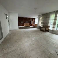 اجاره ساختمان ۲۵۰ متری در بر خیابان علمی یک