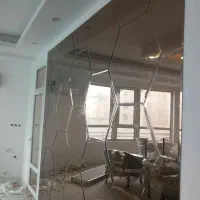 اینه|آینه|کرج, چهارصد دستگاه|دیوار