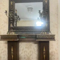 اینه و شمعدون بزرگ