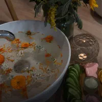 آموزش و‌خدمات پدیکور،اسپا و کفسابی درمانی و ریلکسی