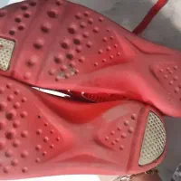 کفش ورزشی|کفش و لباس بچه|رشت, خبرنگار|دیوار