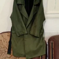 پالتو|لباس|کنگاور, |دیوار