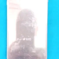 ۱ عدد گوشی سامسونگ جیفور و رنگ طلایی