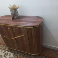 کنسول و اینه و میز تلویزیون. جاکفشی