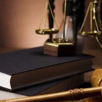 وکیل پایه یک دادگستری