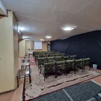 سالن همایش رایگان با تهویه مناسب|اجارهٔ کوتاه‌مدت دفتر کار و فضای آموزشی|مشهد, سناباد|دیوار