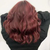 خدمات تخصصی رنگ و لایت سیمین صنم بی اسیب|خدمات آرایشگری و زیبایی|رشت, نامجو|دیوار