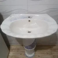 روشویی سرویس بهداشتی
