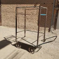 گاری چهار چرخ