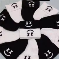 تولید وپخش کلاه بافت گلدوزی فقط بیست و هفت تومان|لباس|شیراز, لب آب|دیوار