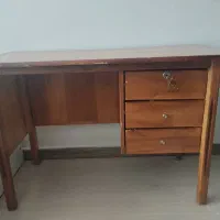 میز تحریر چوبی