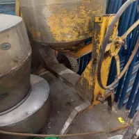 بتونیر میکسر دست دوم فرمان بزرگ|مصالح و تجهیزات ساختمان|اصفهان, قهجاورستان|دیوار