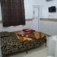 سوییت/اتاق/مهمانپذیر/با پارکینگ روبروی حرم|اجارهٔ کوتاه‌مدت آپارتمان و سوئیت|قم, قم نو|دیوار