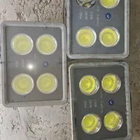 ۳ عدد پروژکتور ۲۰۰ وات تکفاز برای نصب در محوطه