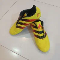 کفش استوک دار فوتبال