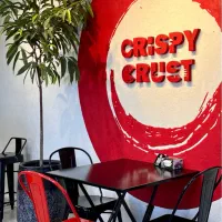 استخدام همکار خانم در آشپزخونه