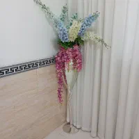 گلدان با گل