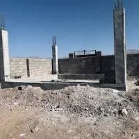 زمین باغین