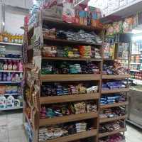 کارگر برای سوپر مارکت