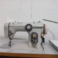 چرخ خیاطی و گلدوزی