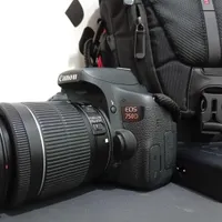 دوربین عکاسی canon 750d