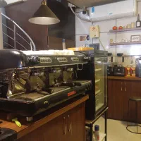 نیروی خانم یا آقا جهت کار در کافه