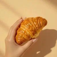 نیروی خدماتی جهت کار در کارگاه شیرینی پزی