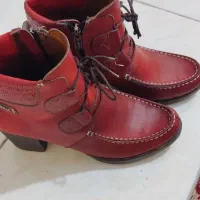 کفش نیم بوت چرم زنانه سایز 40 و یک جفت کفش رایگان|کیف، کفش، کمربند|پردیس, فاز ۸|دیوار