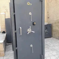 گاوصندوق 2000Sفول امنیت طلافروشی نمایشگاهی|ابزارآلات|شیراز, تندگویان|دیوار
