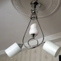 لوستر سه شاخه|لوستر و چراغ آویز|قدس, شهر‌قدس|دیوار