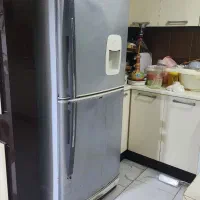 یخچال فروشی