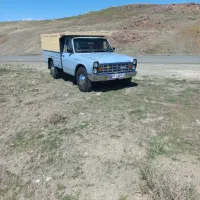 نیسان وانت۷۱