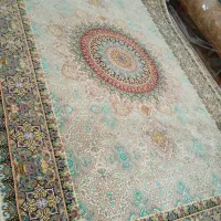 فرش ۶ متری ۱۰۰۰شانه گل برجسته در حد نو
