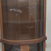 ویترین  چوبی  هالوژن دار