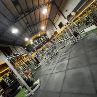 استخـدام * خدمات * خانم *باشـگـاه