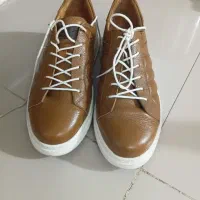 کفش ونس‌ چرم طبیعی زنانه