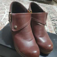 کفش سایز ۳۸