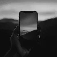 آیفون بقیمت