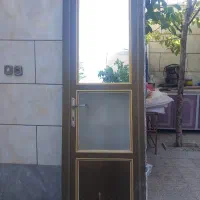 درب دستشویی و حمام