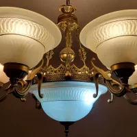 لوستر|لوستر و چراغ آویز|ری, اقدسیه|دیوار