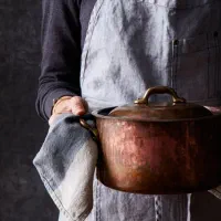 استخدام نیروی خدماتی خانم برای آشکده تازه‌تاسیس