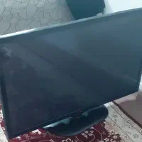 ال سی دی پلاسما ۴۲ اینچ صفحه شکسته شده