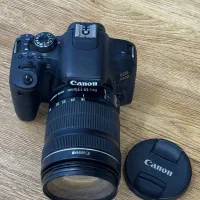 دوربین حرفه ای canon 800d در حد