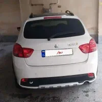 کوئیک آر مدل ۱۴۰۰ (پارس‌خودرو)سفید مشکی