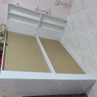 فروش دو تخت نوجوان باطراحی خاص وفضای ذخیره‌سازی